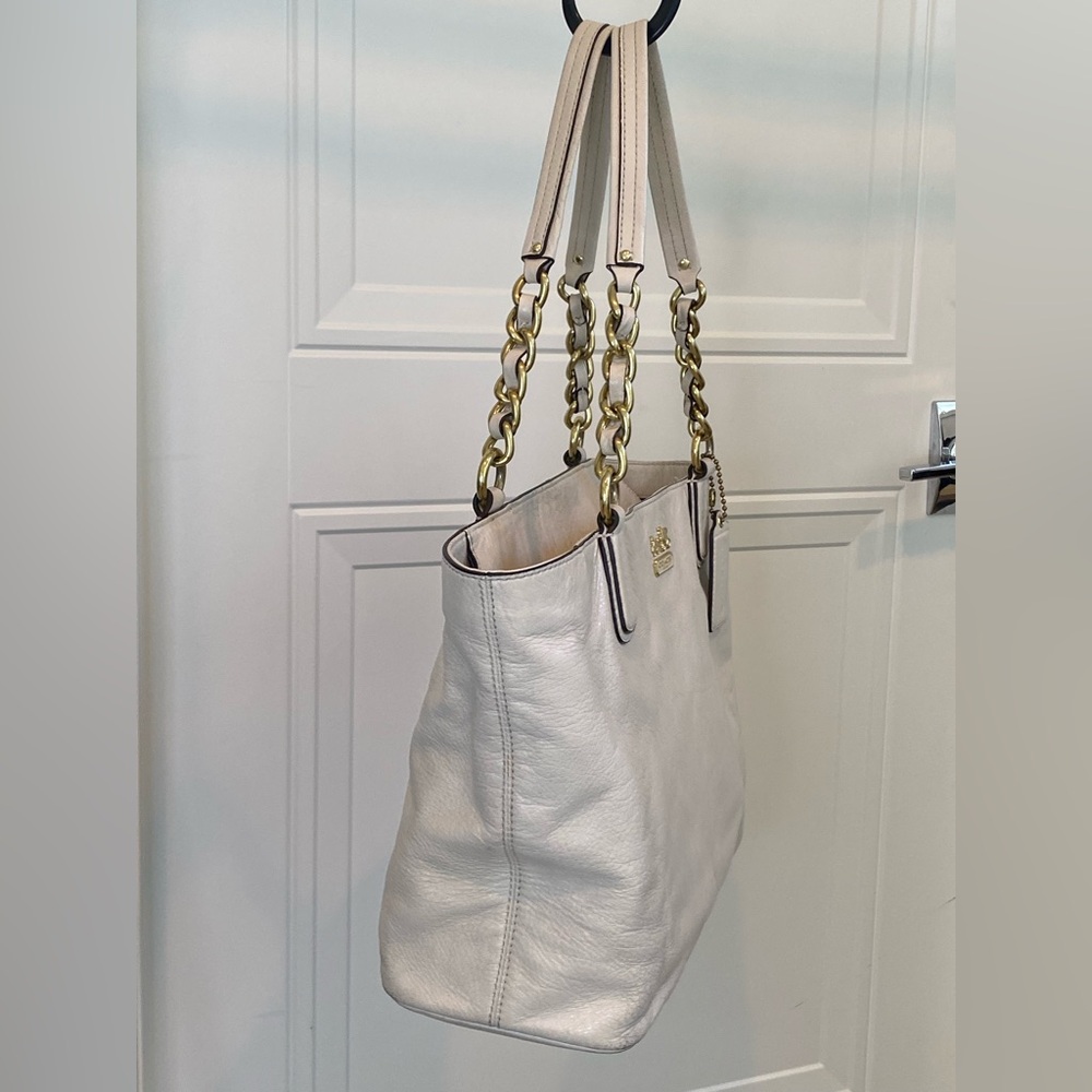 Coach Ivory Leather Tote with Gold Chain and Leather Straps Retail Style 20466 - Picture 2 of 16